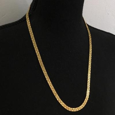 Vintage 22inch gold Tone chain necklace, textured