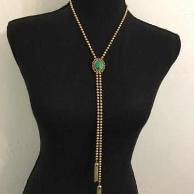 Vintage Delizza & Elster for Avon green cabochon Gold tone lariat slider necklace