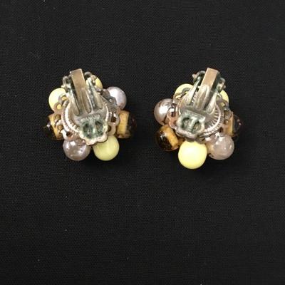 Vintage, yellow daisy flower clip on earrings