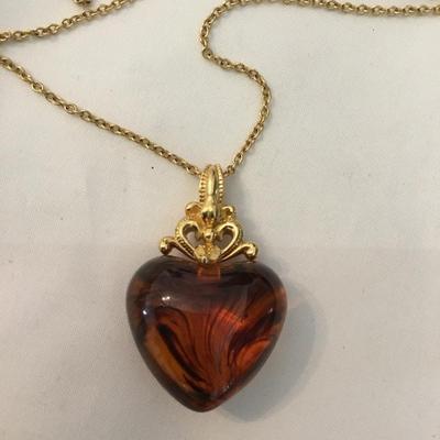 Vintage goldtone, Yvonne, so amber resin, puffy heart pendant necklace