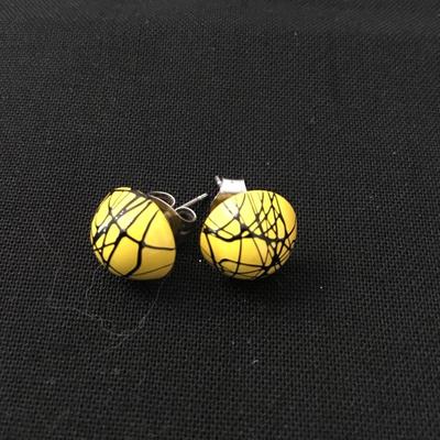 Vintage stud earrings