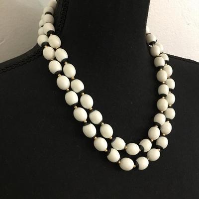 Vintage Hong Kong, double strand necklace