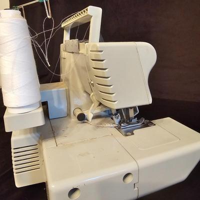 Singer Professional Serger/Overlock Machine & More (BGB-JS)