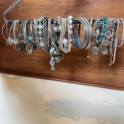 Big Lot Bracelets - Alex & Ani, Bangles, Beads, Charms, Rhinestones