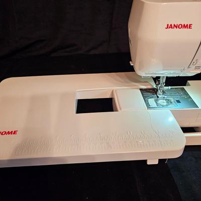 Janome M7200 Sewing Machine & Accessories (BGB-JS)