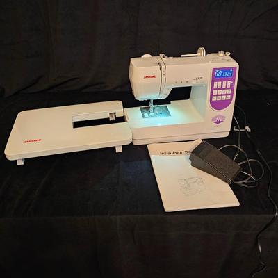 Janome M7200 Sewing Machine & Accessories (BGB-JS)
