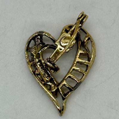 Vintage Gold Tone Faux Turquoise Ladder Heart Brooch Pin