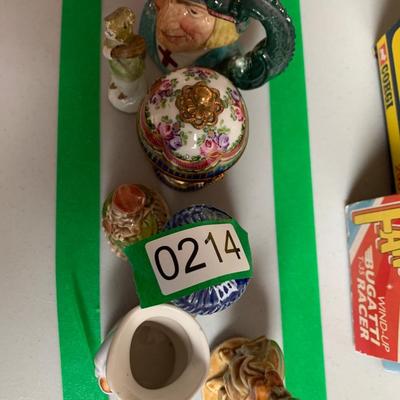 Royal Doulton Figurines Limoges Pill Box +++