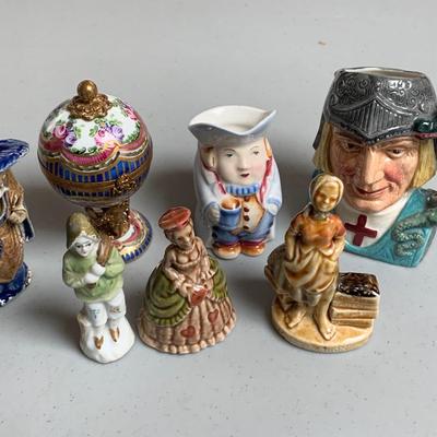 Royal Doulton Figurines Limoges Pill Box +++
