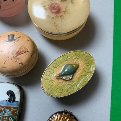 Vintage Vanity Lot