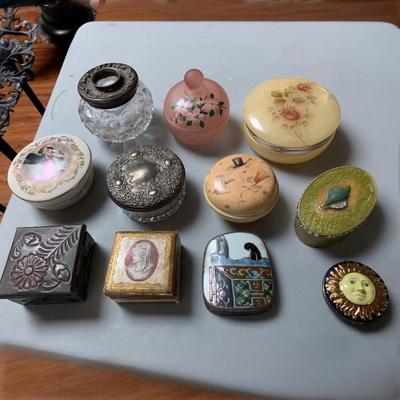 Vintage Vanity Lot