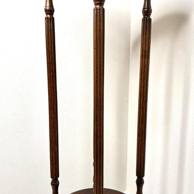 Solid Wood Pedestal Table