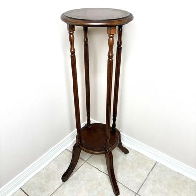 Solid Wood Pedestal Table