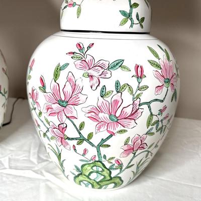 Set of 2 Matching Ceramic Flower Lamps
