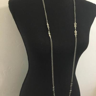 Vintage silver tone necklace