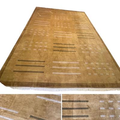Large Geometric 9’ x 12’ Wool Rug (BD-RG)