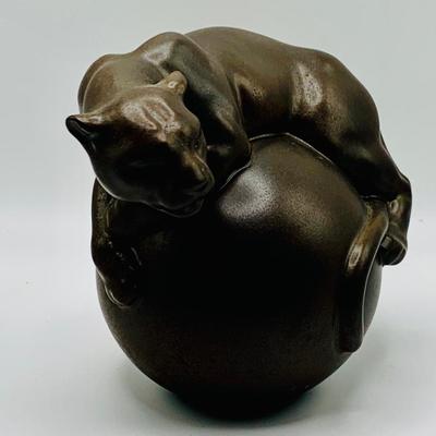 LOT 6: Lladro Panther on a Ball Figurine
