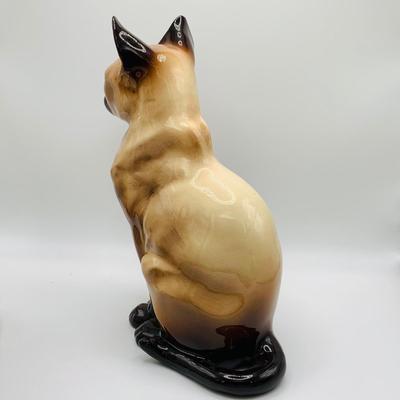 LOT 10: Collection of Two (2) Porcelain Siamese Cat Figurines by Hagen-Renaker and Shafford