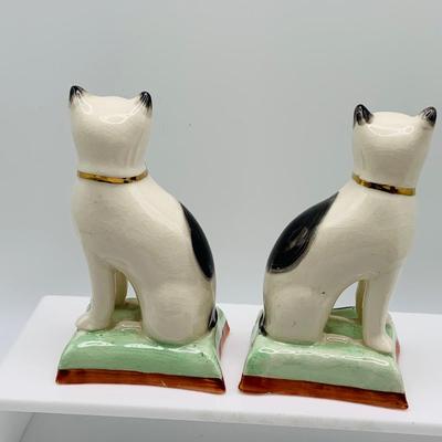 LOT 12: Old Staffordshire Cat Sitting of a Pillow, Royal Doulton Flambé Seated Cat