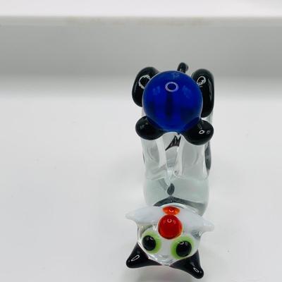 LOT 15: Assortment of Art Glass and Crystal Cat Figures