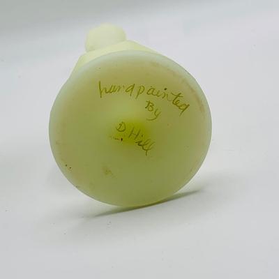 LOT 16: Fenton Signed Yellow Custard / Uranium Glass Bud Vase and Cat