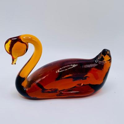 LOT 22: Amber Glass Swan, Signed Paperweight, ACC Crystal Art Glass Cat and Emerald Green Art Glass Paperweight
