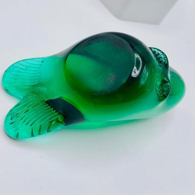 LOT 22: Amber Glass Swan, Signed Paperweight, ACC Crystal Art Glass Cat and Emerald Green Art Glass Paperweight