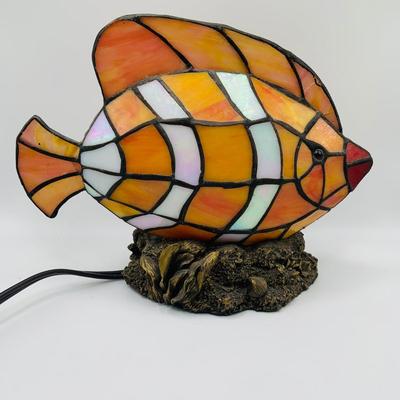 LOT 23: Vintage Stained Glass Fish Table Lamp