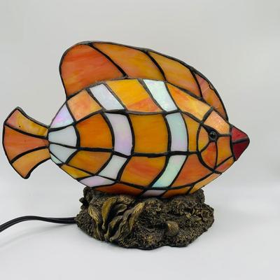 LOT 23: Vintage Stained Glass Fish Table Lamp