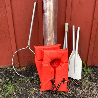LOT 60: Crooked Creek Paddle Company Model C10765 Wooden Oars (NIP), Life Jackets, Metal / Plastic Oars and Fishing Net