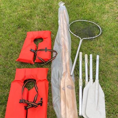 LOT 60: Crooked Creek Paddle Company Model C10765 Wooden Oars (NIP), Life Jackets, Metal / Plastic Oars and Fishing Net