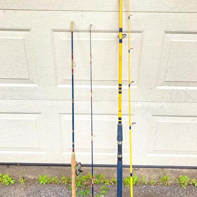 LOT 62: Fishing Rod Carrying Case and Three Fishing Rods (Eagle Claw Water Eagle, Shakespeare alpha BWS1310 and Reel 2529