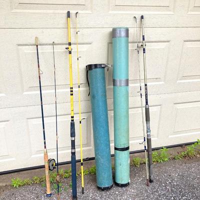 LOT 62: Fishing Rod Carrying Case and Three Fishing Rods (Eagle Claw Water Eagle, Shakespeare alpha BWS1310 and Reel 2529