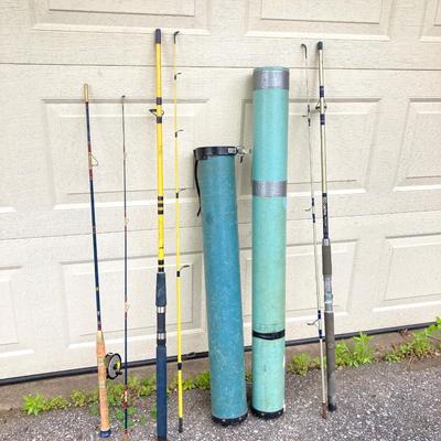 LOT 62: Fishing Rod Carrying Case and Three Fishing Rods (Eagle Claw Water Eagle, Shakespeare alpha BWS1310 and Reel 2529