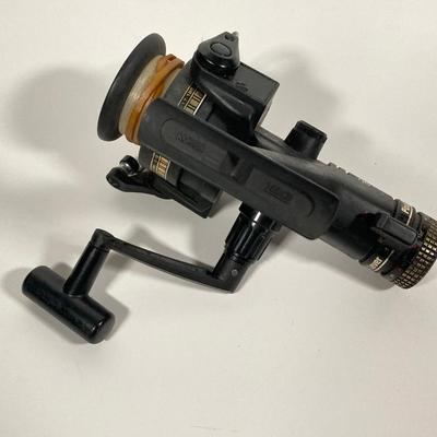 LOT 74: Collection of Fishing Reels - Quantum Optix, South Bend Finalist and More