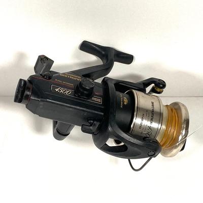 LOT 75: Shimano Baitrunner 4500B Super Stopper II Fishing Reel