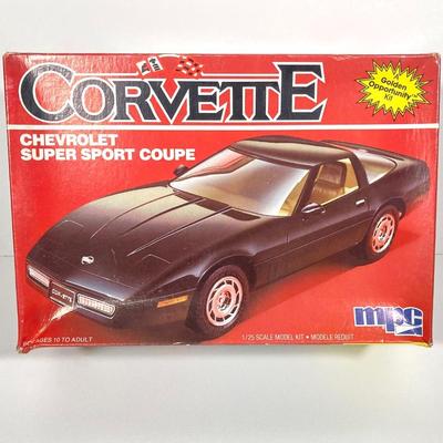 LOT 76: Vintage Toy Corvette Model Collection - 53 AMT Ertl, 62 AMT Ertl and MPC Super Sport Coupe