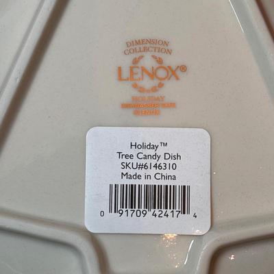LOT 83: Holiday Lenox Collection