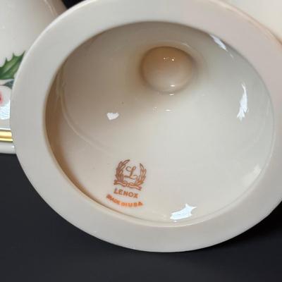 LOT 83: Holiday Lenox Collection
