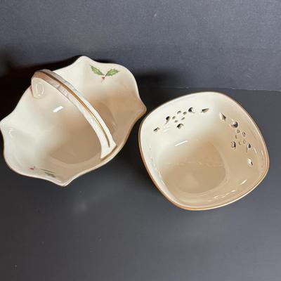LOT 83: Holiday Lenox Collection