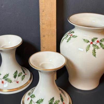 LOT 83: Holiday Lenox Collection