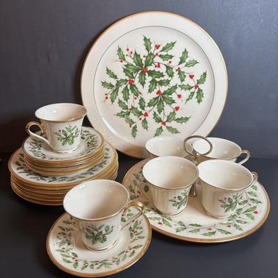 LOT 84: Lenox Christmas Holly Berry Collection: Dessert Plates, Teacups & Saucers, Serving Plates