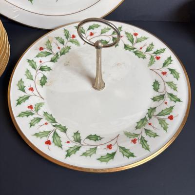 LOT 84: Lenox Christmas Holly Berry Collection: Dessert Plates, Teacups & Saucers, Serving Plates