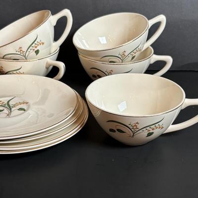 LOT 85: Vintage Knowles Forsythia Collection