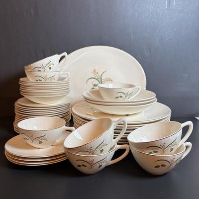 LOT 85: Vintage Knowles Forsythia Collection