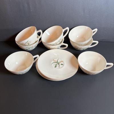 LOT 85: Vintage Knowles Forsythia Collection