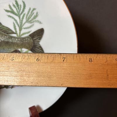 LOT 87: Vintage Bavaria, Germany Trout Plates, Signed Lotus Flowers/Bird Painting & Freeman & McFarlin Ceramic Candlestick