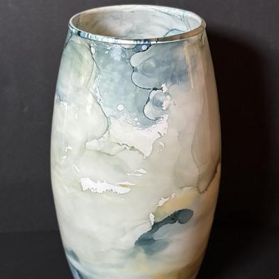 LOT 90: DJ Copenhagen Denmark Porcelain Cat, Orrefors Crystal Vase and Marbled Glass Vase