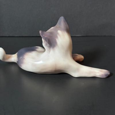LOT 90: DJ Copenhagen Denmark Porcelain Cat, Orrefors Crystal Vase and Marbled Glass Vase