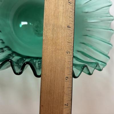LOT 95: Beautiful Glass Argonaut Shell Footed Candy Dish and Teal Ruffled Bowl
